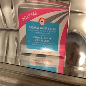 First aid beauty coconut water cream